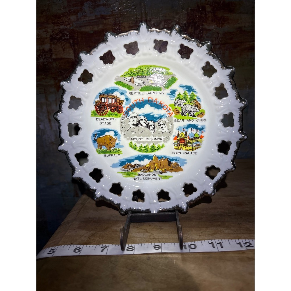 Vintage South Dakota Souvenir Plate Mount Rushmore Reticulated Silver Rim 7.25"